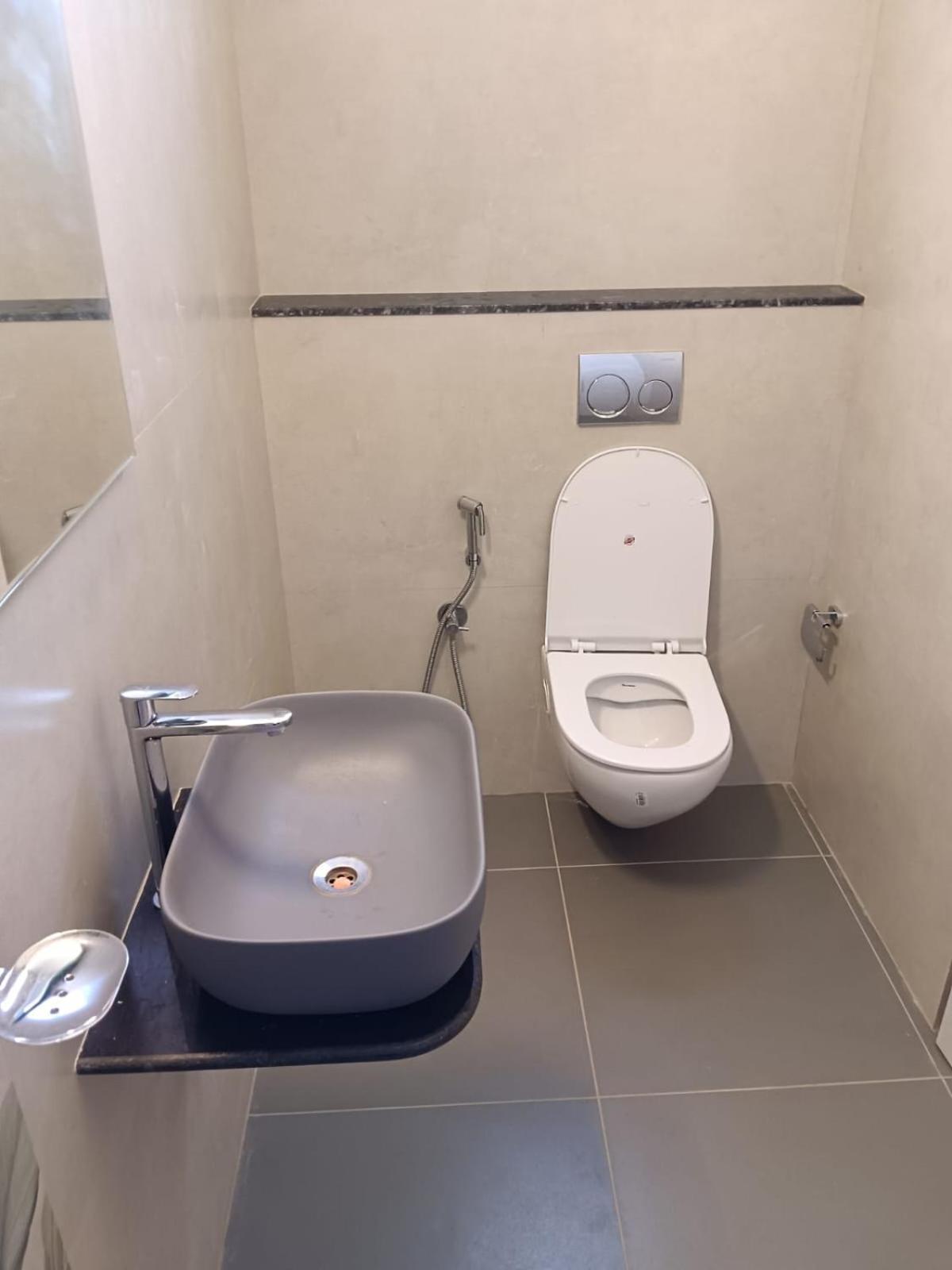 Krishna Inn Bangalore Bagian luar foto