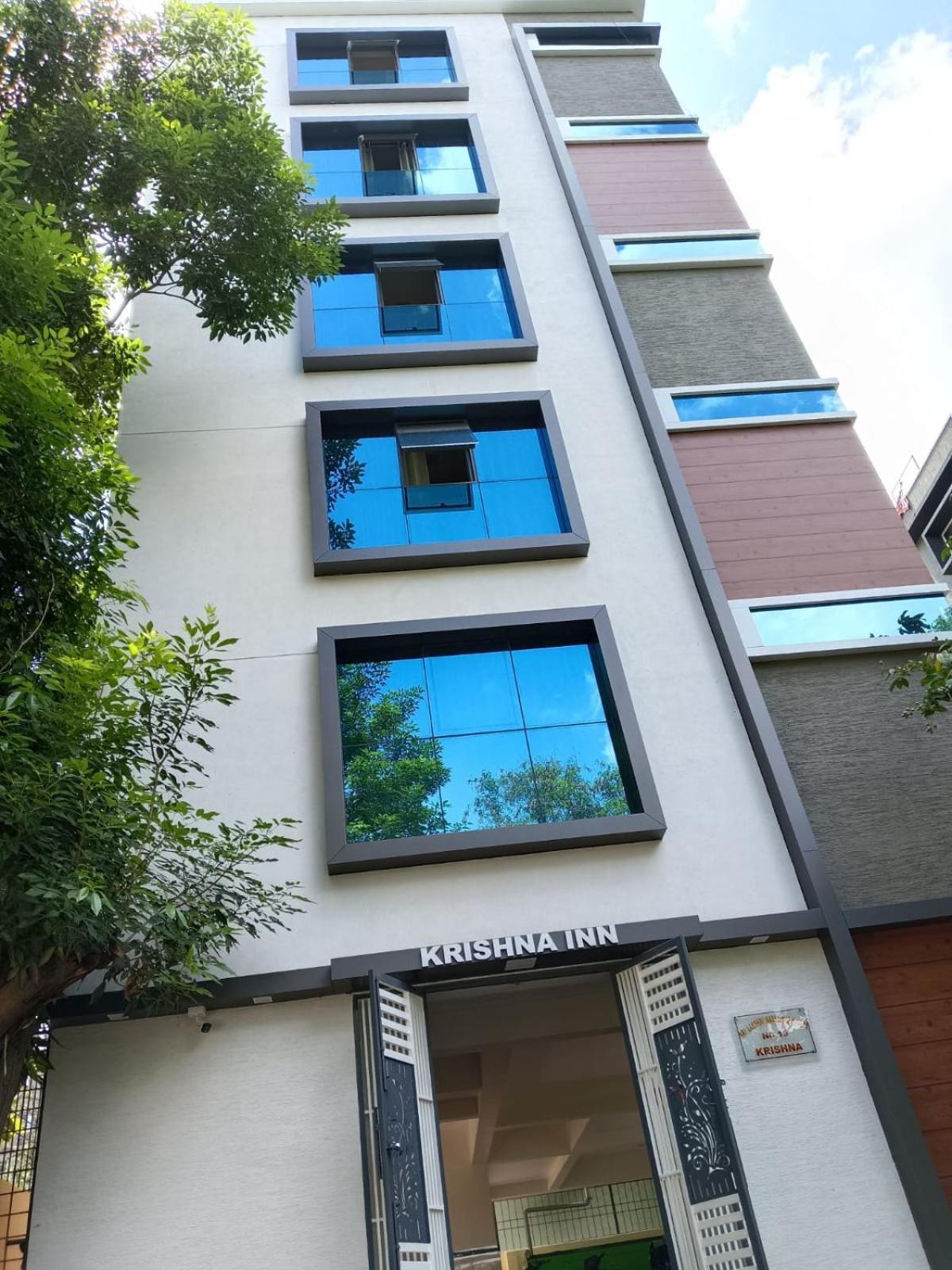 Krishna Inn Bangalore Bagian luar foto